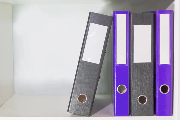 belgeler bir kitap raf için klasörler