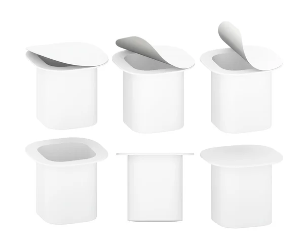 Witte lege plastic yoghurt cup met uitknippad — Stockfoto
