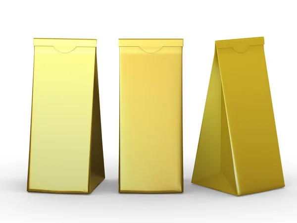 Saco de papel dobrado dourado com caminho de recorte — Fotografia de Stock