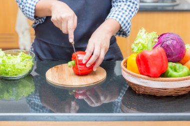 Şef kesme dolmalık biber