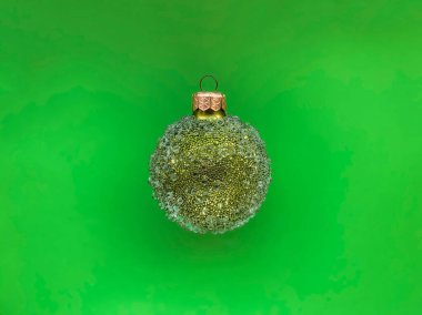 Projelerinizin şablonu aynı renkte yeşil bir Noel balosu şeklinde olacak. Mutlu yıllar ve Noel konsepti.