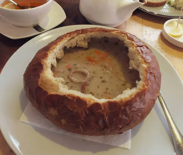 Mesa Del Restaurante Hay Una Sopa Tradicional Polaca Hecha Con —  Fotos de Stock