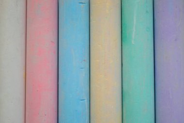 Tebeşir dokusu çok renkli beyaz, pembe, mavi, sarı, açgözlülük çizmek için