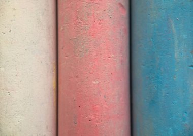 Çok renkli beyaz, pembe, mavi, sarı, yeşil çizmek için tebeşir dokusu