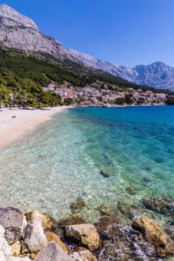 Brela Köyü, plaj ve Biokovo - Makarska, Hırvatistan