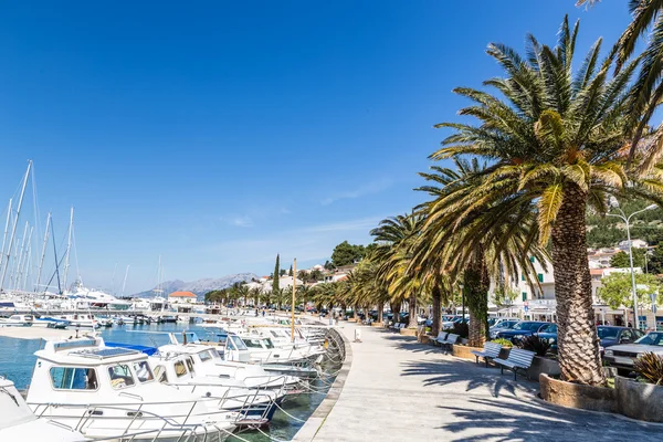 Strandpromenaden - Baska Voda, Makarska, Kroatien — Stockfoto