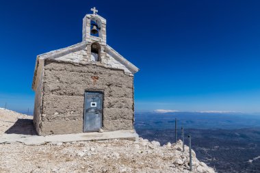 Şapel üzerinde St.George dağ-Biokovo, Hırvatistan