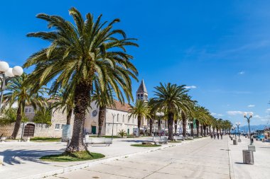 Sahil mesire Palms - Trogir, Hırvatistan ile