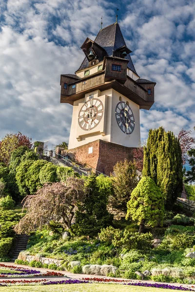 Torre dell'orologio nel parco - Graz, Stiria, Austria — Foto Stock