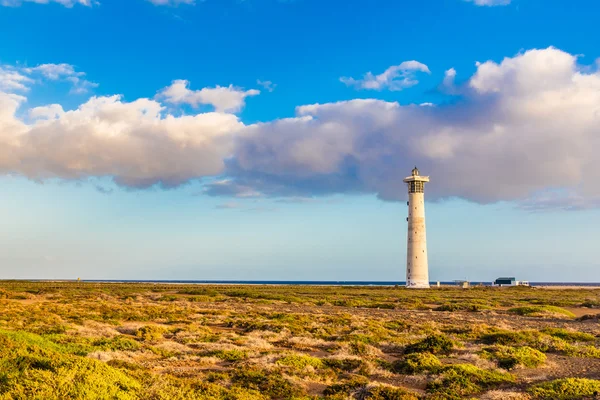 灯台 - モロな宿泊施設、フェルテベントゥラ島、スペイン — ストック写真