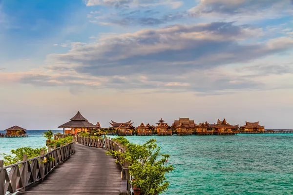 Bungalowy wodą na wyspie Mabul - Borneo, Malezja — Zdjęcie stockowe