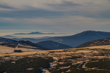 Güzel manzarasına dağ-Krkonose, Çek Cumhuriyeti.