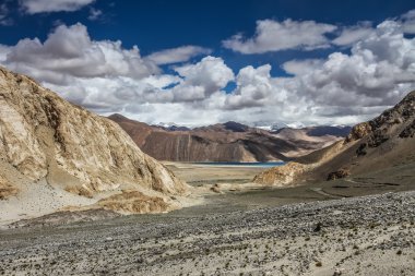 Himalaya aralığı ve Pangong Tso Gölü-Ladakh, Hindistan