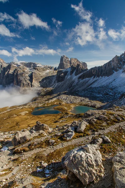 블루 호수 트 레 Cime, Dolomites와 몬테 Paterno — 스톡 사진