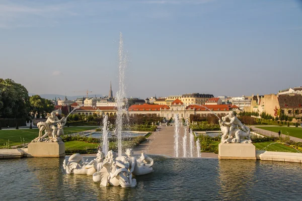 Fountain view from Belveder Castle-Vienna, Austria — Stock Photo, Image