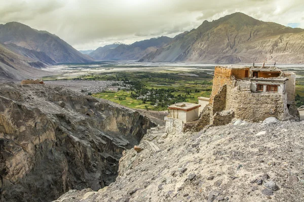 Valle de Nubra y Monasterio Diskit-Ladakh, India —  Fotos de Stock