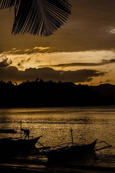 Sunset with Palm Leaf and Boats-Philippines — Stock Photo, Image