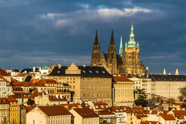 St.Vitus Cathedral and Prague Castle-Czech Rep. — Stock Photo, Image