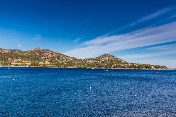 Köy kırmızı kayalar Esterel Massif-Fransa arasında
