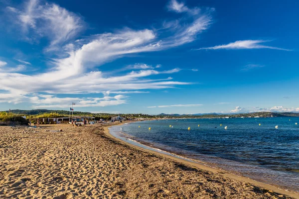 Leere pampelonne beach-saint tropez, franz — Stockfoto