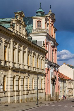 Yan görünümü Kilisesi St John Nepomuk Kutna Hora