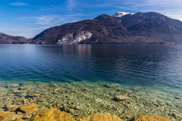 Orilla del lago Wolfgang, Grosser Hollkogel-Austria — Foto de Stock