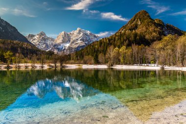 Jasna Gölü, dağ aralığı-Kranjska Gora, Slovenya