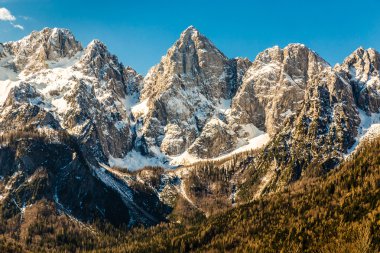 Spik dağ Kuzey yüz üzerinden Martuljek-Slovenya