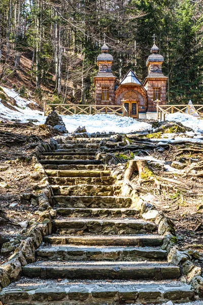 Capela russa de madeira no Vrsic Pass-Slovenia — Fotografia de Stock