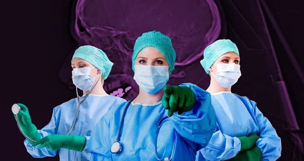 Kvinnlig medicinsk kirurg läkare — Stockfoto