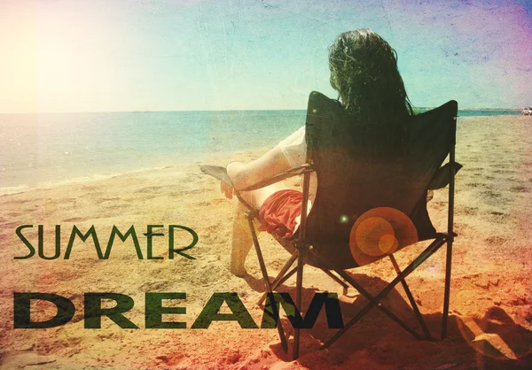 Summer dreams woman beach vintage retro — Stock Photo, Image