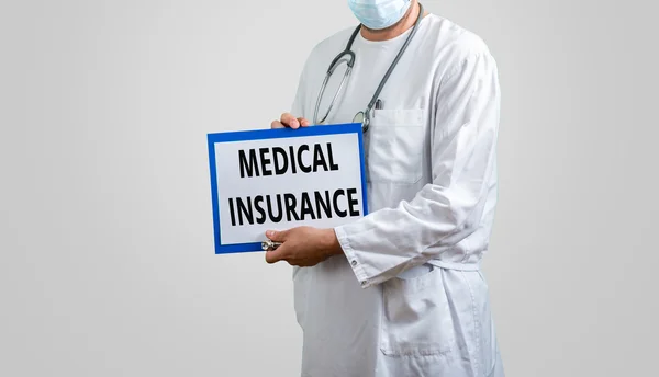 Medical insurance and doctor — Stock Photo, Image