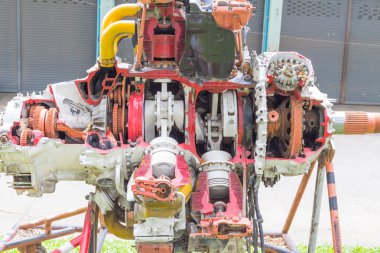 eski araba motoru modeli