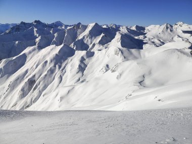 Serfaus Fiss Ladis, Avusturya ve Avrupa 'daki dağların tepelerini kar kapladı