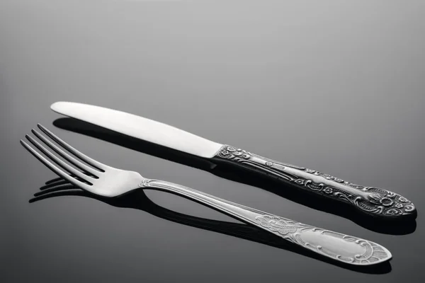 Cuchillo y tenedor de plata — Foto de Stock