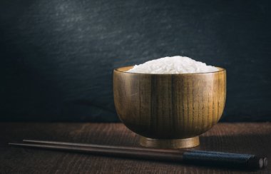 ahşap tabak pirinç 