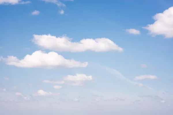 Céu azul bonito — Fotografia de Stock