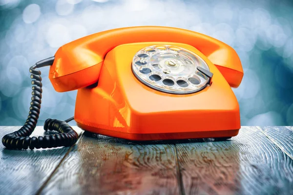 Narancssárga vintage telefon — Stock Fotó