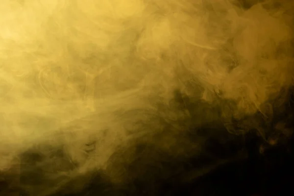 Fumo Amarelo Fundo Preto — Fotografia de Stock