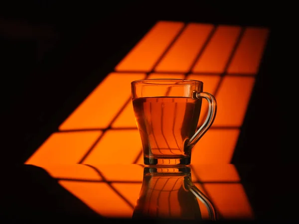 Verre Thé Sur Fond Orange Chaud — Photo