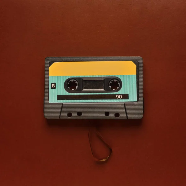 ヴィンテージ音楽カセットテープ付きの広告のためのクローズアップカラフルなショット — ストック写真