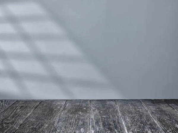 Arkaplanda Pencere Işığı Olan Boş Siyah Masa Üstü — Stok fotoğraf