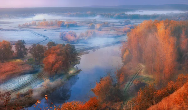 Mooie herfst rivier — Stockfoto