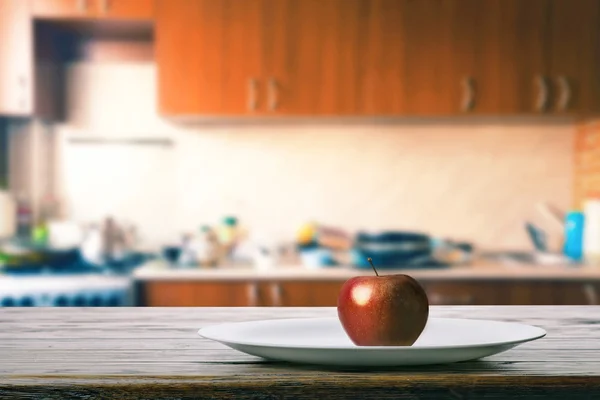 Mela sul tavolo della cucina — Foto Stock