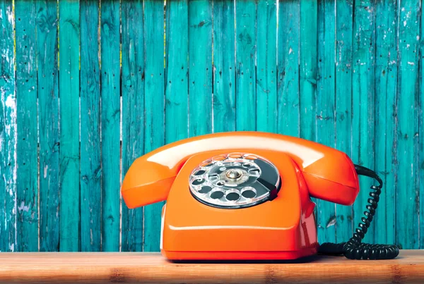 Teléfono vintage naranja —  Fotos de Stock