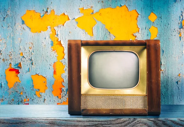 Vintage TV on the table — Stock Photo, Image