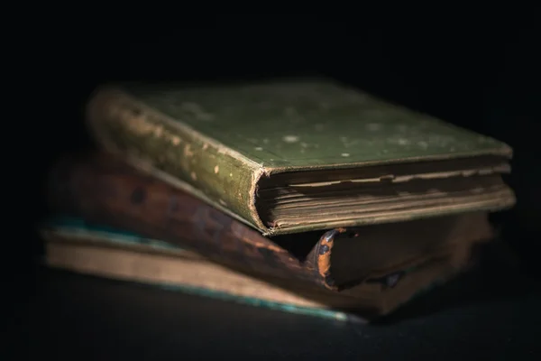 Tre vecchi libri — Foto Stock