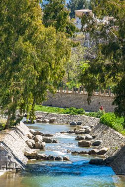Genil nehri ve Ronda boyunca Paseo del Saln turu. Granada. İspanya