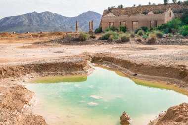 Terk edilmiş Mezar Madenleri 'nin kalıntıları. Murcia bölgesi. İspanya