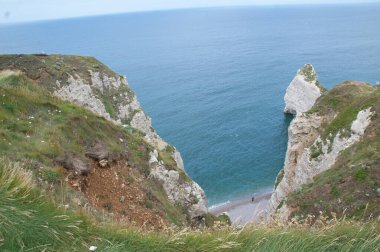 Tretat kayalıklarının güzel manzarası, Normandiya. Fransa
